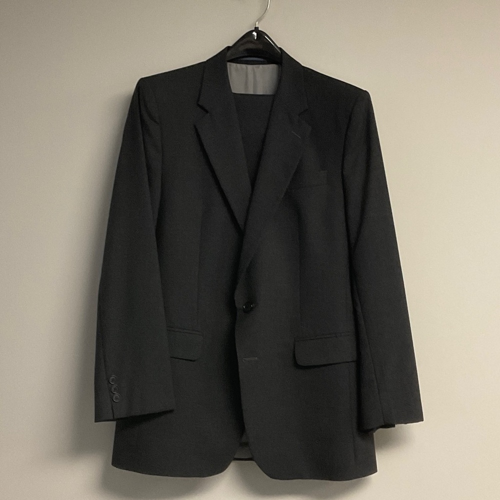 Stafford Men's Black Single-Breasted Suit Jacket and Pants